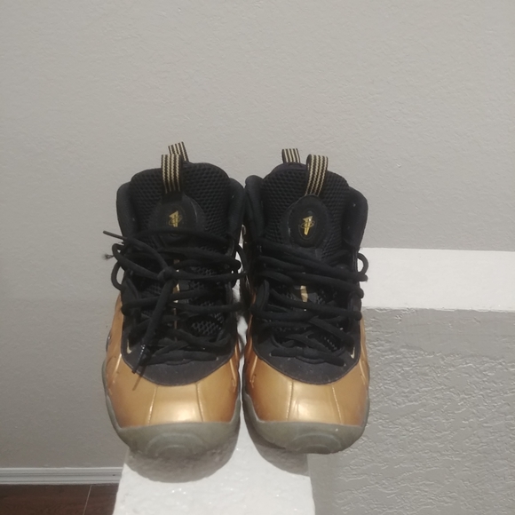 Nike Air Foamposites/ Little Posites' UNC Blue & Metallic Gold - Picture 3 of 9